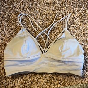 Lululemon sports bra size 8